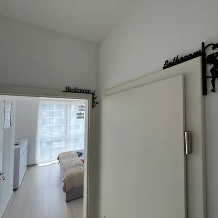 Elite Skyview Escape -bright, Modern, Free Parking Apartment Budapest