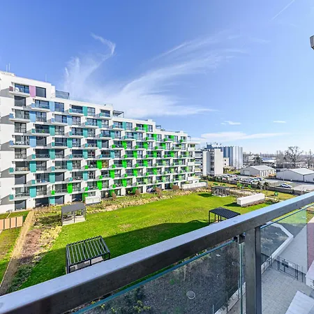 Apartment Elite Skyview -relaxing Family With Ac, Balcony *