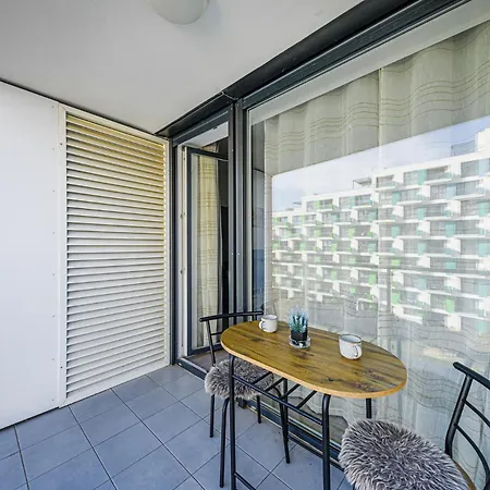 Elite Skyview -relaxing Family With Ac, Balcony Apartment *