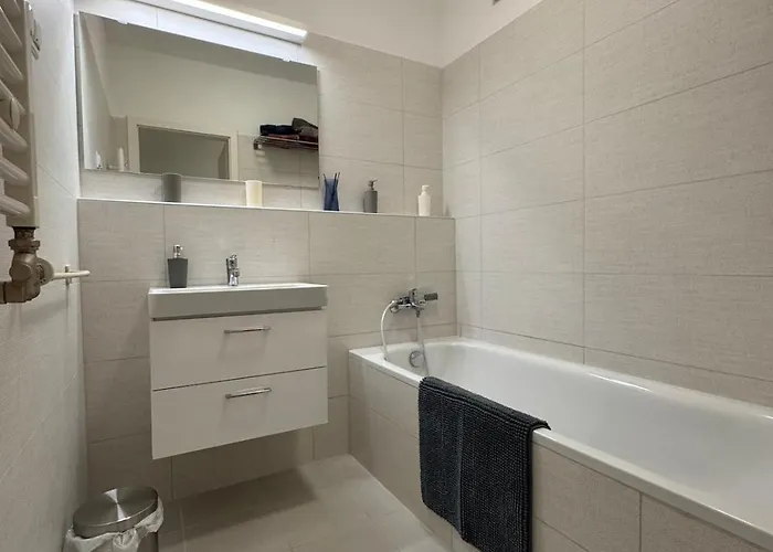 Apartment Elite Skyview -relaxing Family With Ac, Balcony