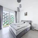 Elite Skyview -relaxing Family With Ac, Balcony Budapest